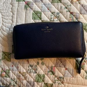 Used Kate spade wallet navy blue